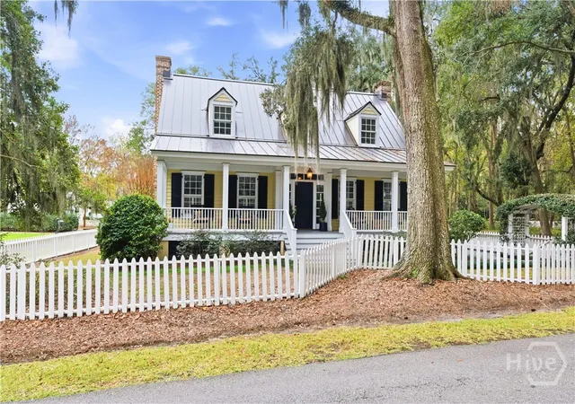 1st image of 52 Magnolia Ln, Richmond Hill, GA 31324 | MLS# SA345693