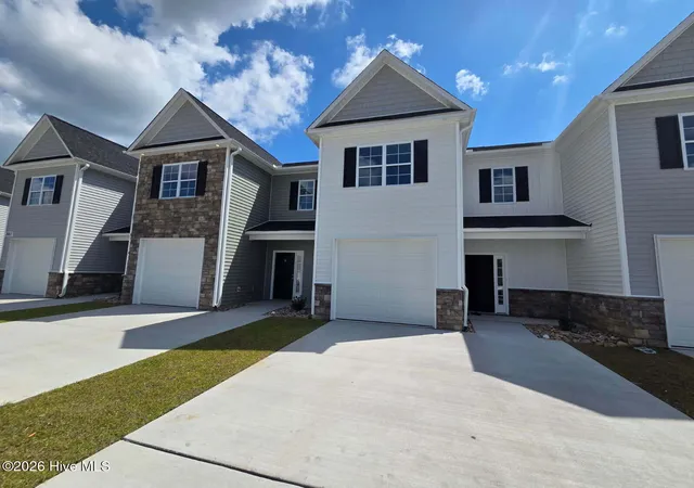 2nd image of 1904 Newbury Wy #B, Greenville, NC 27834 | MLS# 100582782