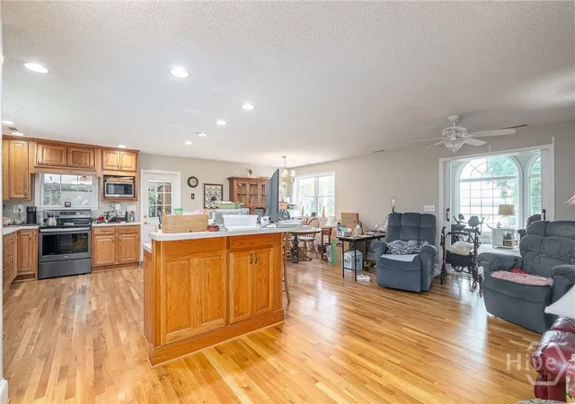 Photo 3 of Single family home for sale at 348 Island Rd, Savannah, GA 31406 | MLS# SA338913 | Listing updated on 2026-09-02