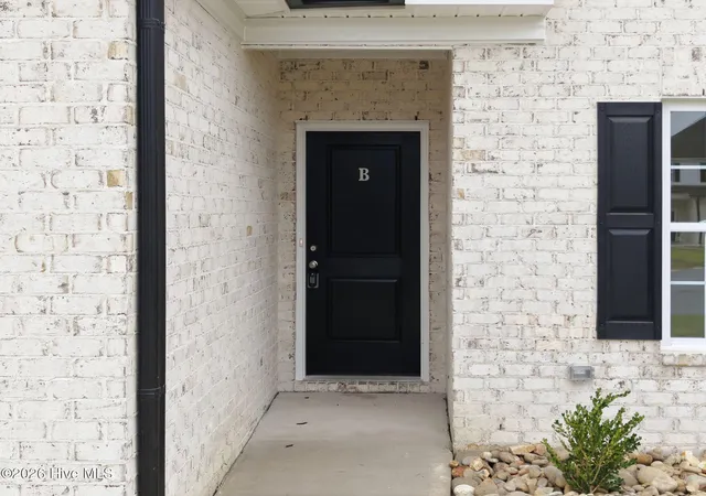 Photo 3 of Townhouse for sale at 2008 Dartford Dr #B, Greenville, NC 27834 | MLS# 100568883 | Listing updated on 2026-08-31