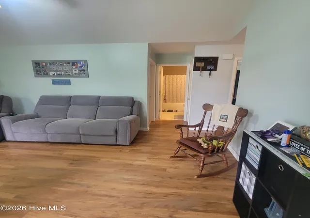 4th image of 104 Willowbend Dr, Burgaw, NC 28425 | MLS# 100578173