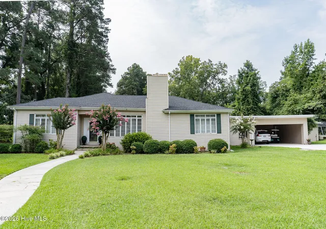 2nd image of 226 E College St, Whiteville, NC 28472 | MLS# 100593306