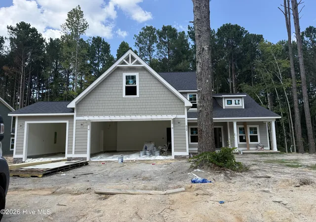 Photo 1 of Single family home for sale at 612 Gregory St, Carthage, NC 28327 | MLS# 100592347 | Listing updated on 2026-08-18