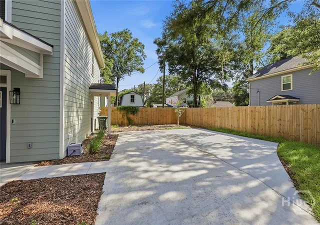 Photo 4 of Single family home for sale at 2315 Texas Ave, Savannah, GA 31404 | MLS# SA359570 | Listing updated on 2026-08-18