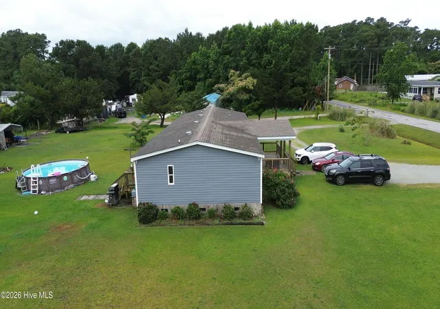 Photo 4 of Manufactured home for sale at 662 Straits Rd, Gloucester, NC 28528 | MLS# 100582343 | Listing updated on 2026-09-10