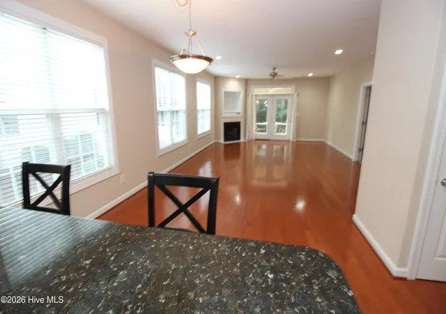 Listing Photo 5 - Condo for sale in building located at 520 Vlg Grn Dr, Morehead City, NC 28557 - Unit #B