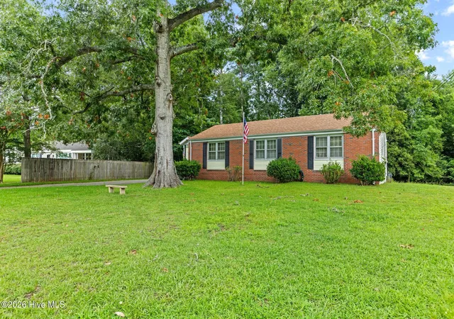 Photo 3 of Single family home for sale at 507 Delmar Rd, Jacksonville, NC 28540 | MLS# 100595523 | Listing updated on 2026-09-09