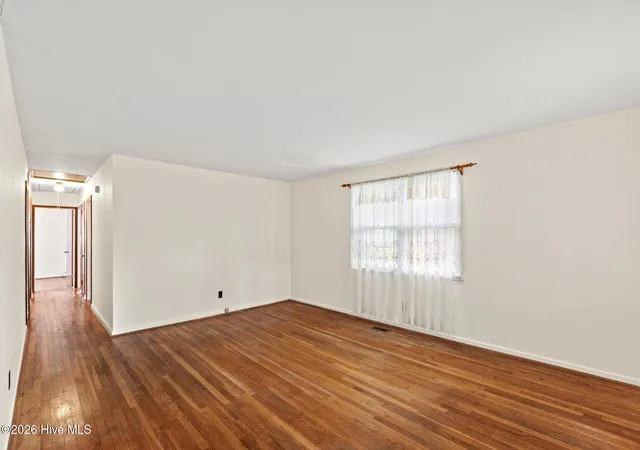 Photo 4 of Single family home for sale at 507 Delmar Rd, Jacksonville, NC 28540 | MLS# 100595523 | Listing updated on 2026-09-09
