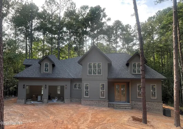 Photo 2 of Single family home for sale at 3 Hemlock Ct, Pinehurst, NC 28374 | MLS# 100595966 | Listing updated on 2026-08-18