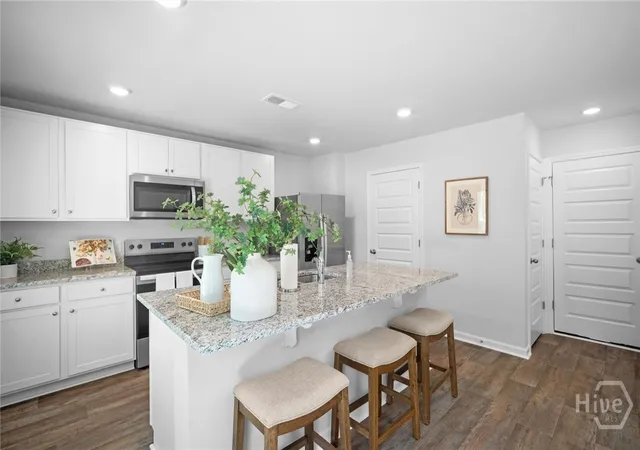 Photo 4 of Single family home for sale at 1089 Bergamot Rd, Bloomingdale, GA 31302 | MLS# SA354084 | Listing updated on 2026-09-11