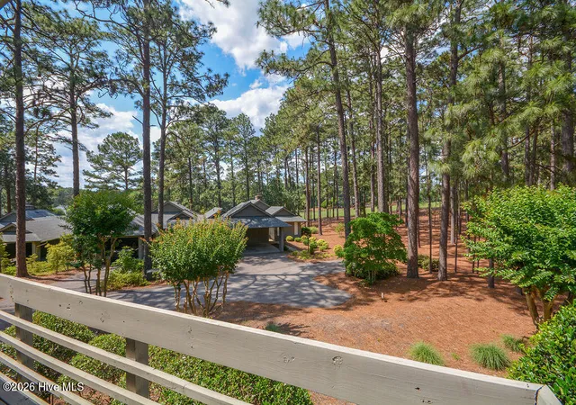 Homes for sale in Pinehurst, NC | 285 Sugar Gum Ln, Pinehurst, NC 28374