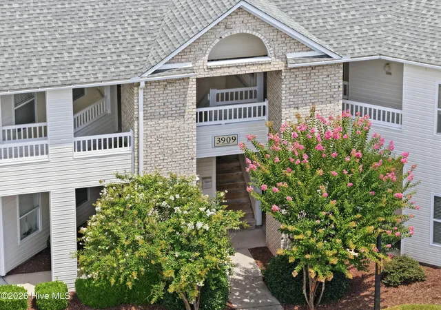 Homes for sale in Wilmington, NC | 3909 Botsford Ct #Unit 103, Wilmington, NC 28412 | MLS# 100575574