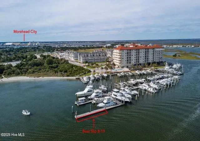 Photo 4 of House for sale at 100 Olde Towne Yacht Clb Rd #B19, Beaufort, NC 28516 | MLS# 100586234 | Listing updated on 2026-07-03