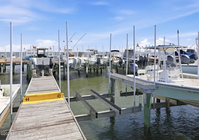 2nd image of 168 Shore Dr #Slip 43, Atlantic Beach, NC 28512 | MLS# 100583188