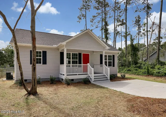 Photo 2 of Single family home for sale at 255 Cherry Rd, Southport, NC 28461 | MLS# 100592980 | Listing updated on 2026-08-28