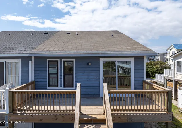 Homes for sale in Sneads Ferry, NC | 173 Sea Gull Ln, Sneads Ferry, NC 28460 | MLS# 100489747