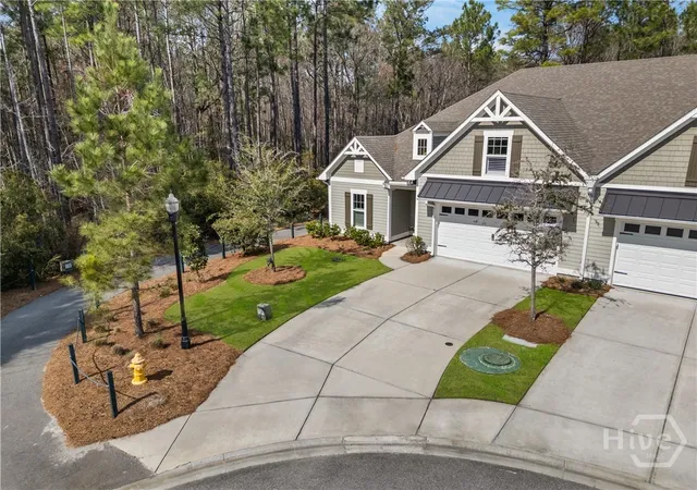 Photo 3 of Townhouse for sale at 10 Golf Dr, Pooler, GA 31322 | MLS# SA350804 | Listing updated on 2026-07-28