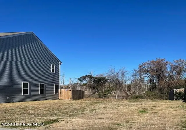 Homes for sale in Wilmington, NC | 1401 Creekfront Dr, Wilmington, NC 28401 | MLS# 100551613