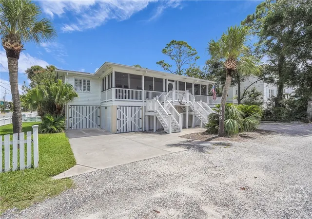 Photo 2 of Single family home for sale at 606 Butler Ave, Tybee Island, GA 31328 | MLS# SA336270 | Listing updated on 2026-08-04