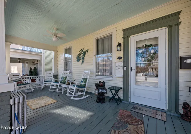 Photo 3 of Single family home for sale at 1223 National Ave, New Bern, NC 28560 | MLS# 100550741 | Listing updated on 2026-08-18