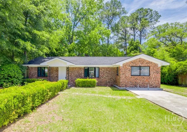 1st image of 8508 Clarke Ave, Savannah, GA 31406 | MLS# SA352516