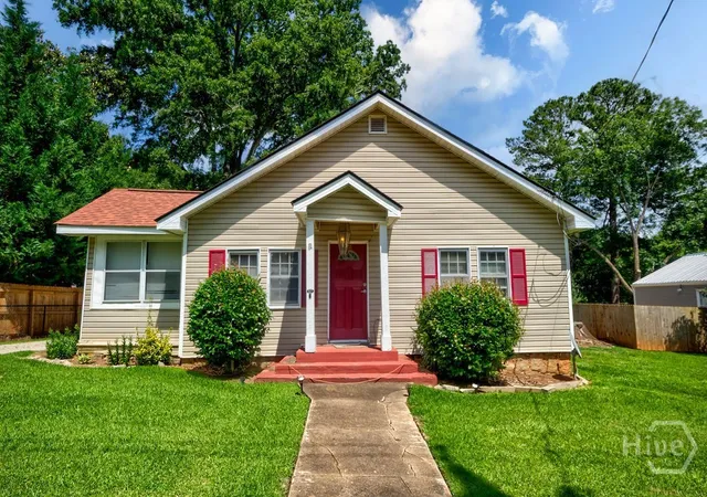 Homes for sale in Greensboro, GA | 408 S Main St, Greensboro, GA 30642 | MLS# CL358904