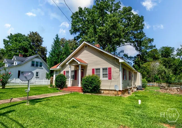 Homes for sale in Greensboro, GA | 408 S Main St, Greensboro, GA 30642 | MLS# CL358904