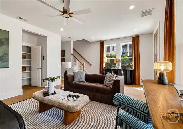 Photo 3 of Single family home for sale at 406 Legends Ct, Savannah, GA 31421 | MLS# SA354730 | Listing updated on 2026-09-13