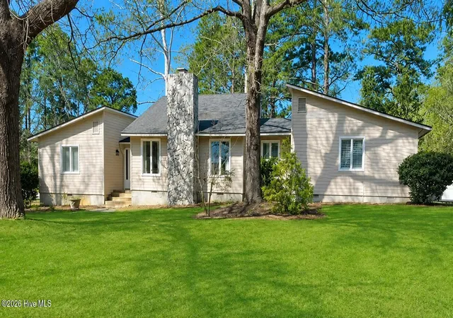 Single family home for sale at 2422 Tram Rd, New Bern, NC 28562 | MLS# 100561366
