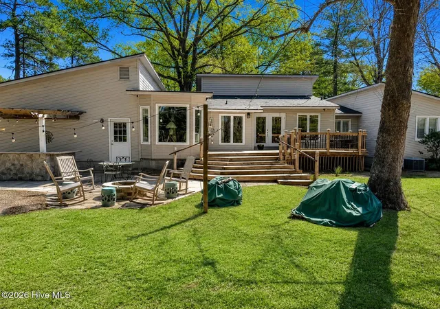 Photo 3 of Single family home for sale at 2422 Tram Rd, New Bern, NC 28562 | MLS# 100561366 | Listing updated on 2026-09-19