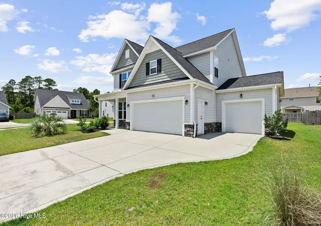 Photo 2 of Single family home for sale at 7801 Waterwillow Dr, Leland, NC 28451 | MLS# 100585334 | Listing updated on 2026-10-06
