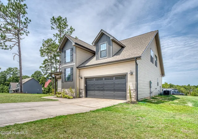 Photo 3 of Single family home for sale at 20 Pomegranate Ct, Cameron, NC 28326 | MLS# 100596878 | Listing updated on 2026-08-18