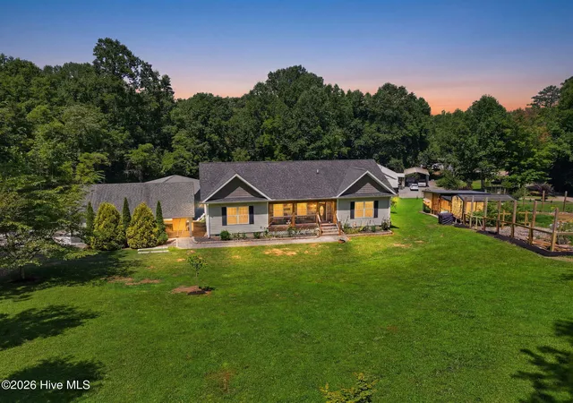 Homes for sale in Hayesville, NC | 167 Parker Adams Dr, Hayesville, NC 28904 | MLS# 100584302