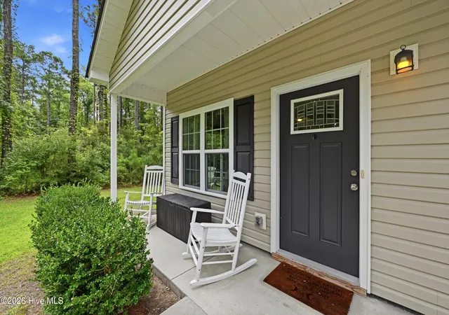 Photo 3 of Single family home for sale at 446 Pond Rd, Rocky Point, NC 28457 | MLS# 100599587 | Listing updated on 2026-08-30
