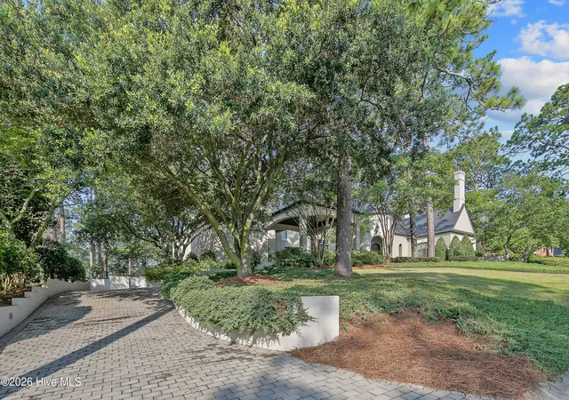 3rd image of 1128 Longleaf Dr, Fayetteville, NC 28305 | MLS# 100588894