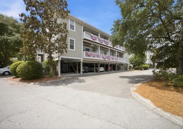 Homes for sale in Southport, NC | 610 W Brown St #Apt E, Southport, NC 28461 | MLS# 100585933