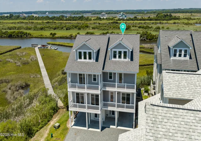 Photo 1 of Townhouse for sale at 128 Sea Oaks Ct, North Topsail Beach, NC 28460 | MLS# 100589791 | Listing updated on 2026-09-11