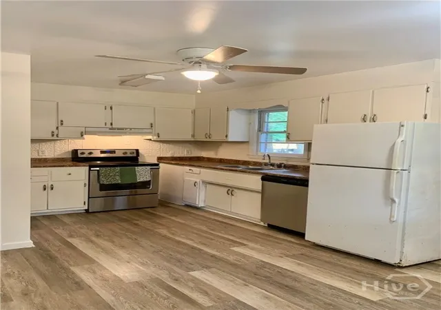 Photo 4 of Single family home for sale at 416 Rogers Dr, Hinesville, GA 31313 | MLS# SA355754 | Listing updated on 2026-09-08
