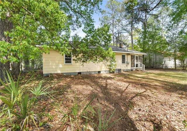 Homes for sale in Savannah, GA | 1809 Delesseps Ave, Savannah, GA 31404 | MLS# SA352653