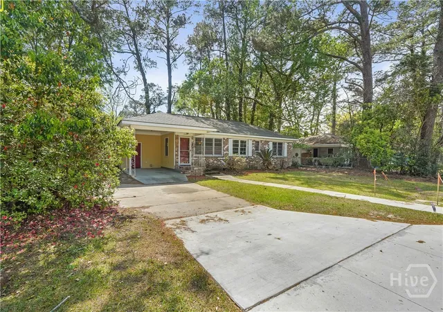 Homes for sale in Savannah, GA | 1809 Delesseps Ave, Savannah, GA 31404 | MLS# SA352653