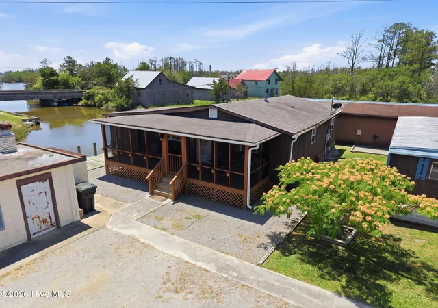 Homes for sale in Engelhard, NC | 1556 Farrow Fork Rd, Engelhard, NC 27824 | MLS# 100581458