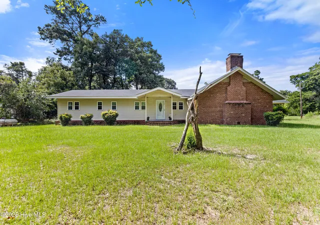 Photo 1 of Single family home for sale at 653 Seth Turner Rd, Albertson, NC 28508 | MLS# 100596643 | Listing updated on 2026-09-13