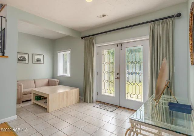 4th image of 301 Sandy Point Dr, Beaufort, NC 28516 | MLS# 100580663