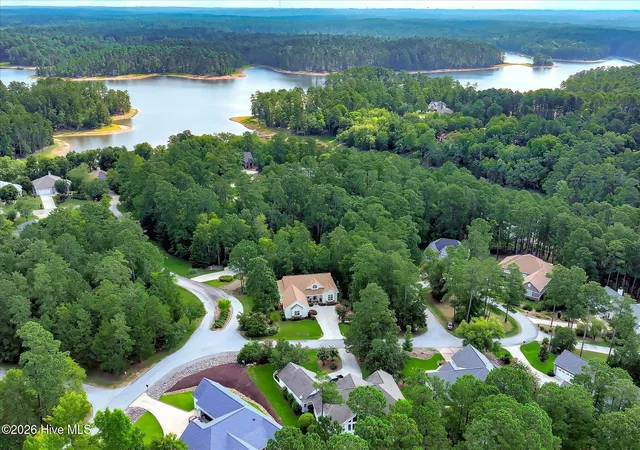 Photo 3 of Single family home for sale at 126 Driftwood Ln, Mc Cormick, SC 29835 | MLS# 100594535 | Listing updated on 2026-08-18