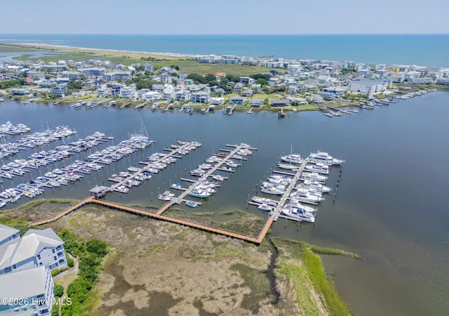 Photo 4 of Townhouse for sale at 1519 Is Marina Dr, Carolina Beach, NC 28428 | MLS# 100594369 | Listing updated on 2026-09-17