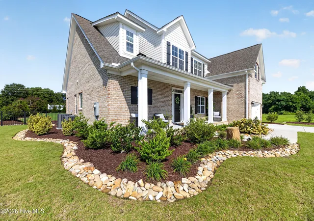 Photo 3 of Single family home for sale at 2715 Frances Ct, Grimesland, NC 27837 | MLS# 100596352 | Listing updated on 2026-08-18