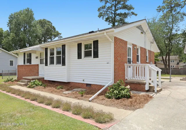 Homes for sale in Jacksonville, NC | 611 Decatur Rd, Jacksonville, NC 28540 | MLS# 100587527