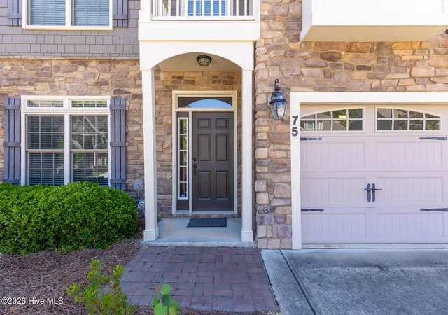 Photo 2 of Townhouse for sale at 75 Shadow Crk Ct, Pinehurst, NC 28374 | MLS# 100573861 | Listing updated on 2026-08-18
