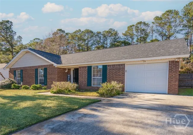 Homes for sale in Richmond Hill, GA | 39 Cat Tail Ct, Richmond Hill, GA 31324 | MLS# SA337379