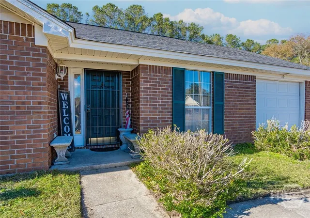 Homes for sale in Richmond Hill, GA | 39 Cat Tail Ct, Richmond Hill, GA 31324 | MLS# SA337379
